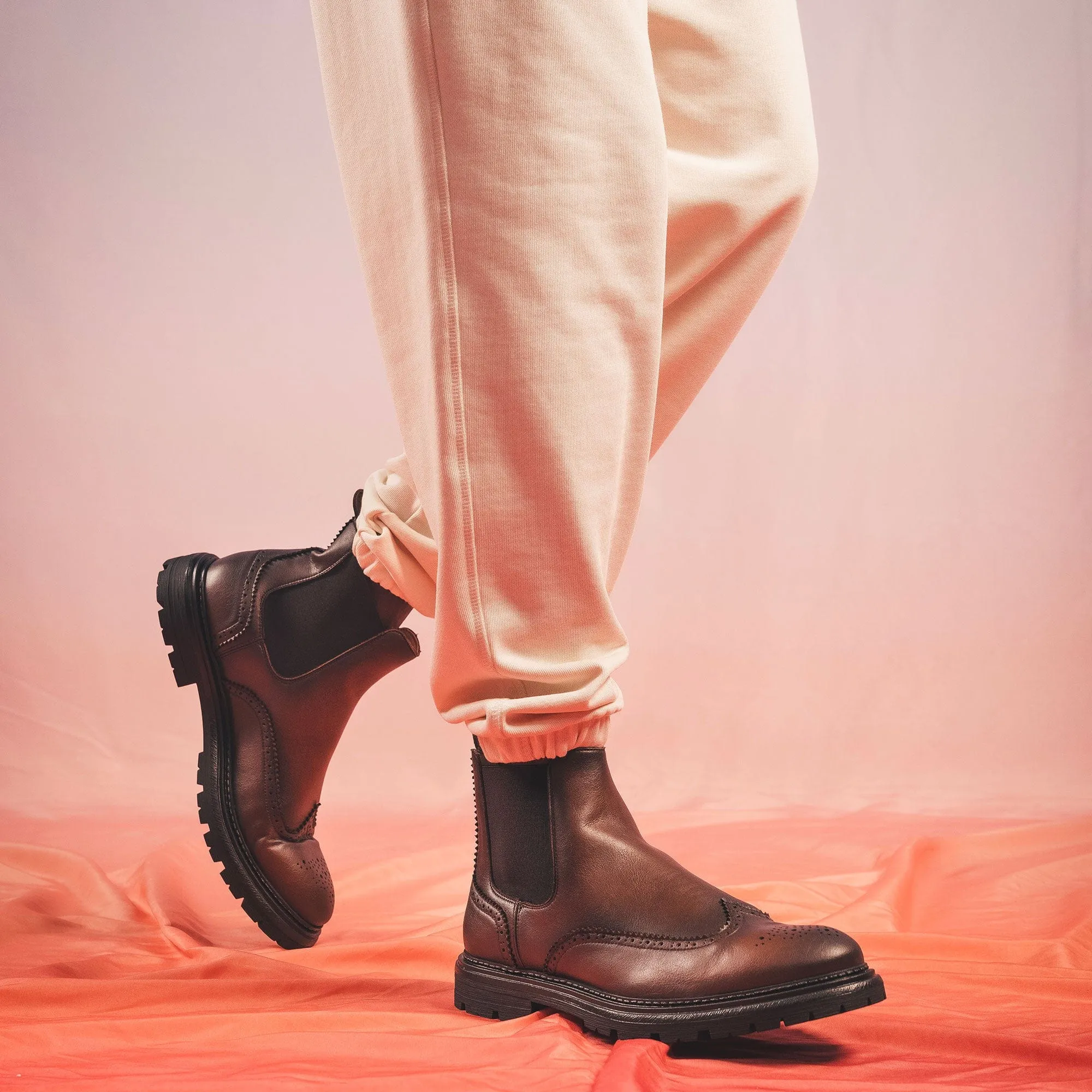 Casian Men's Chelsea Vegan Boots | Brown