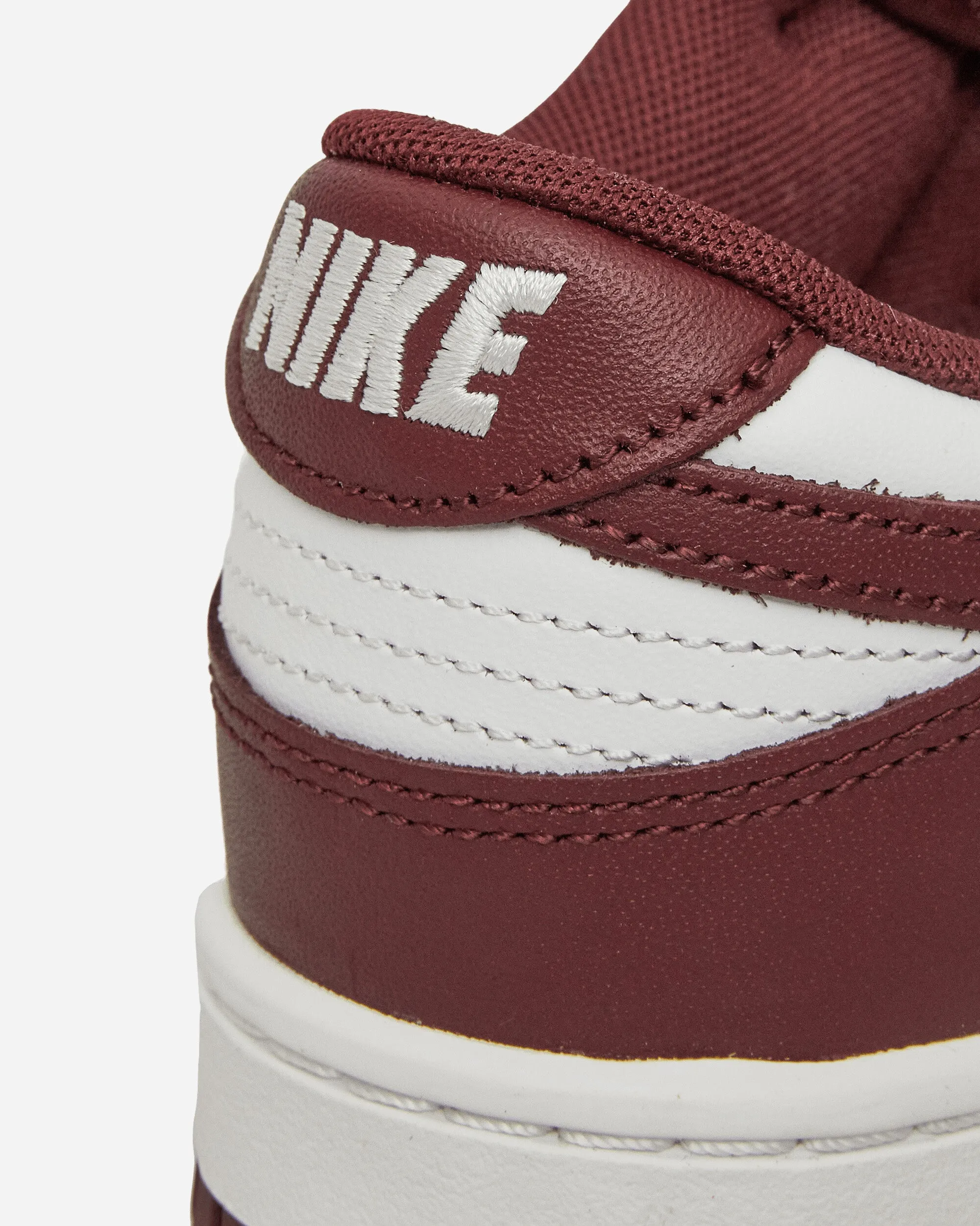 Dunk Low Retro Sneakers White / Redwood