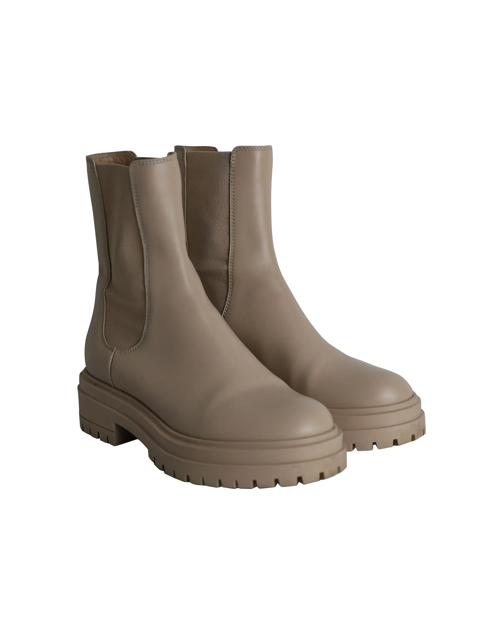Gianvito Rossi Chester Chelsea Boots in Beige Calfskin Leather
