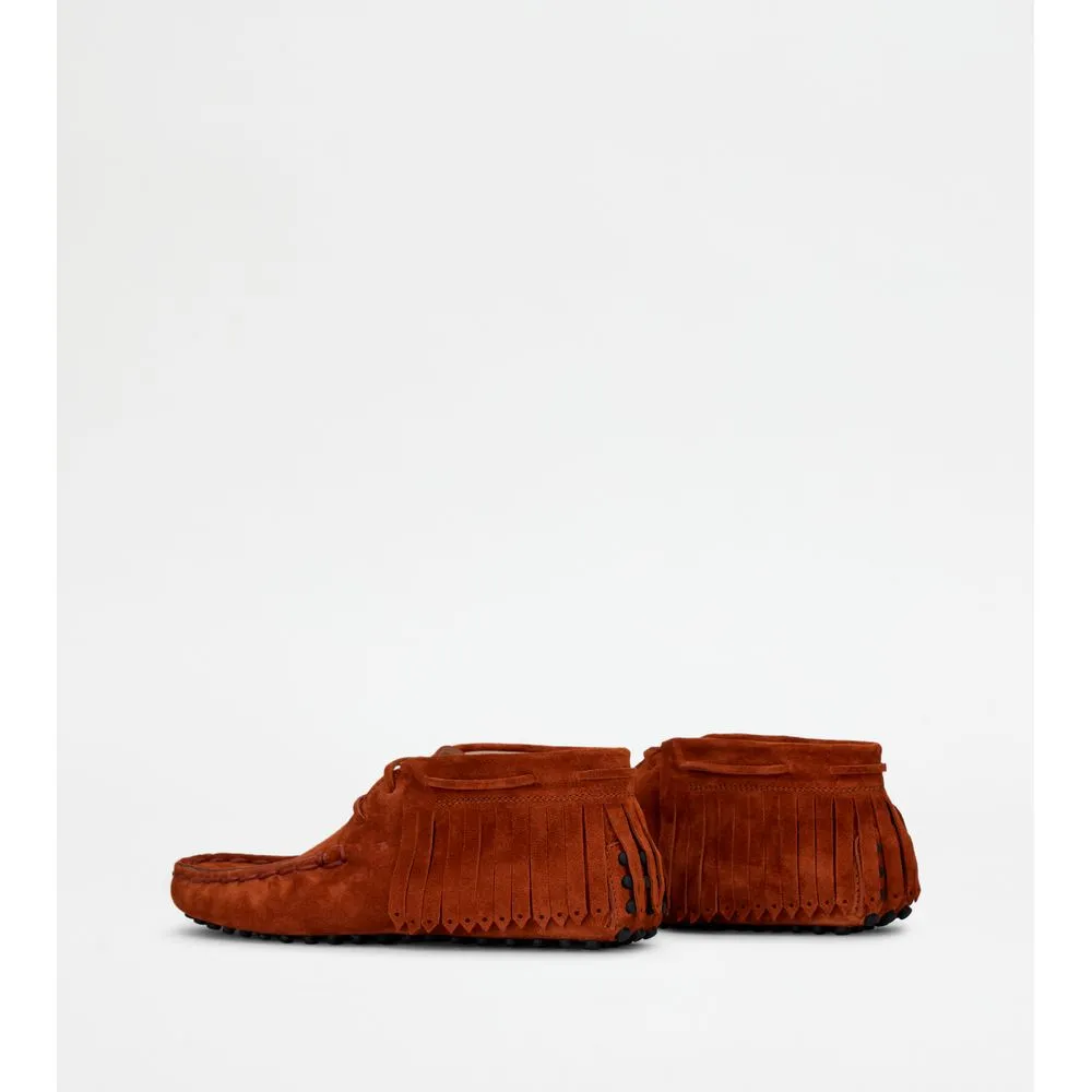 Gommino Desert Boots in Suede