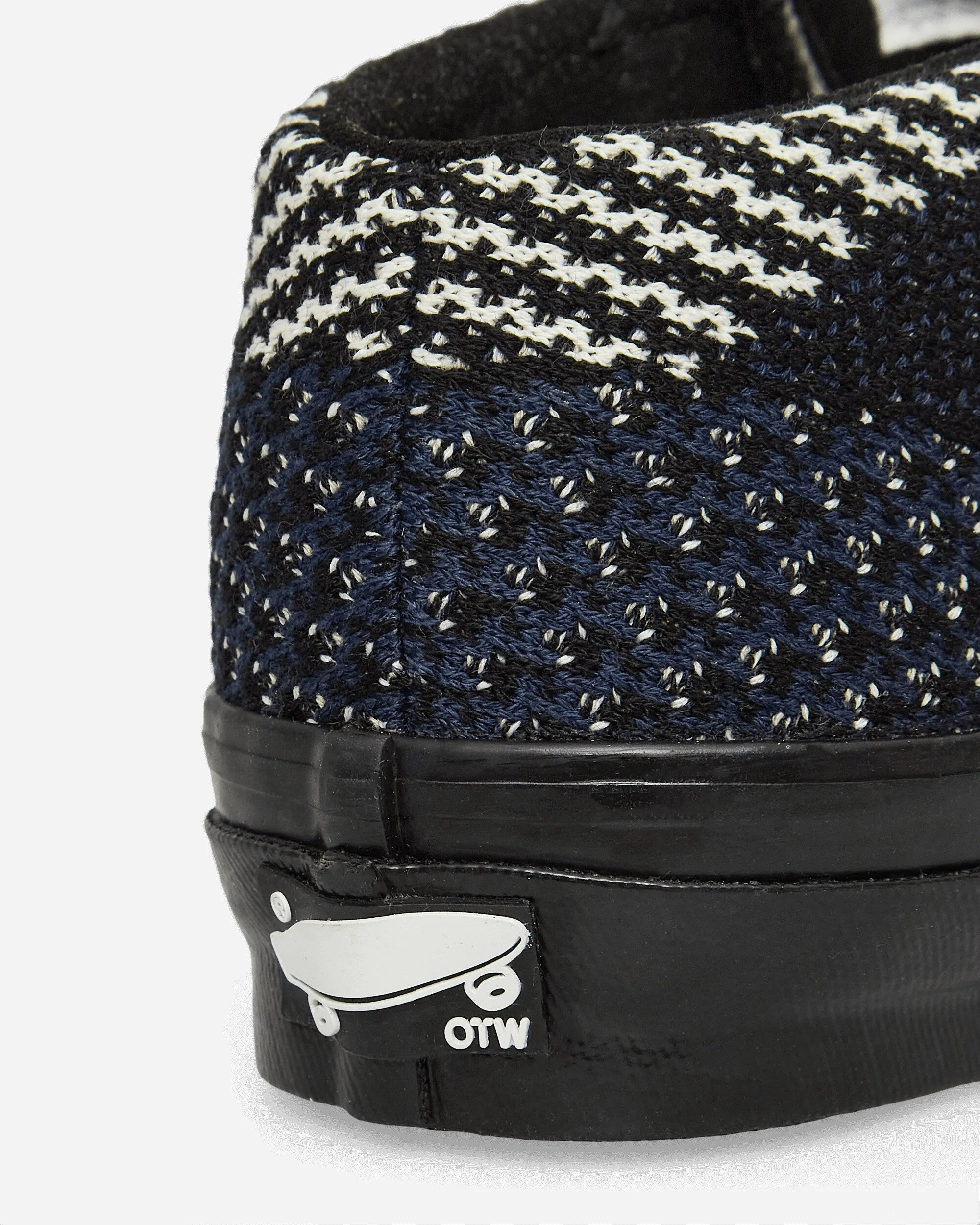Half Cab Reissue 33 EK Sneakers Outer Space