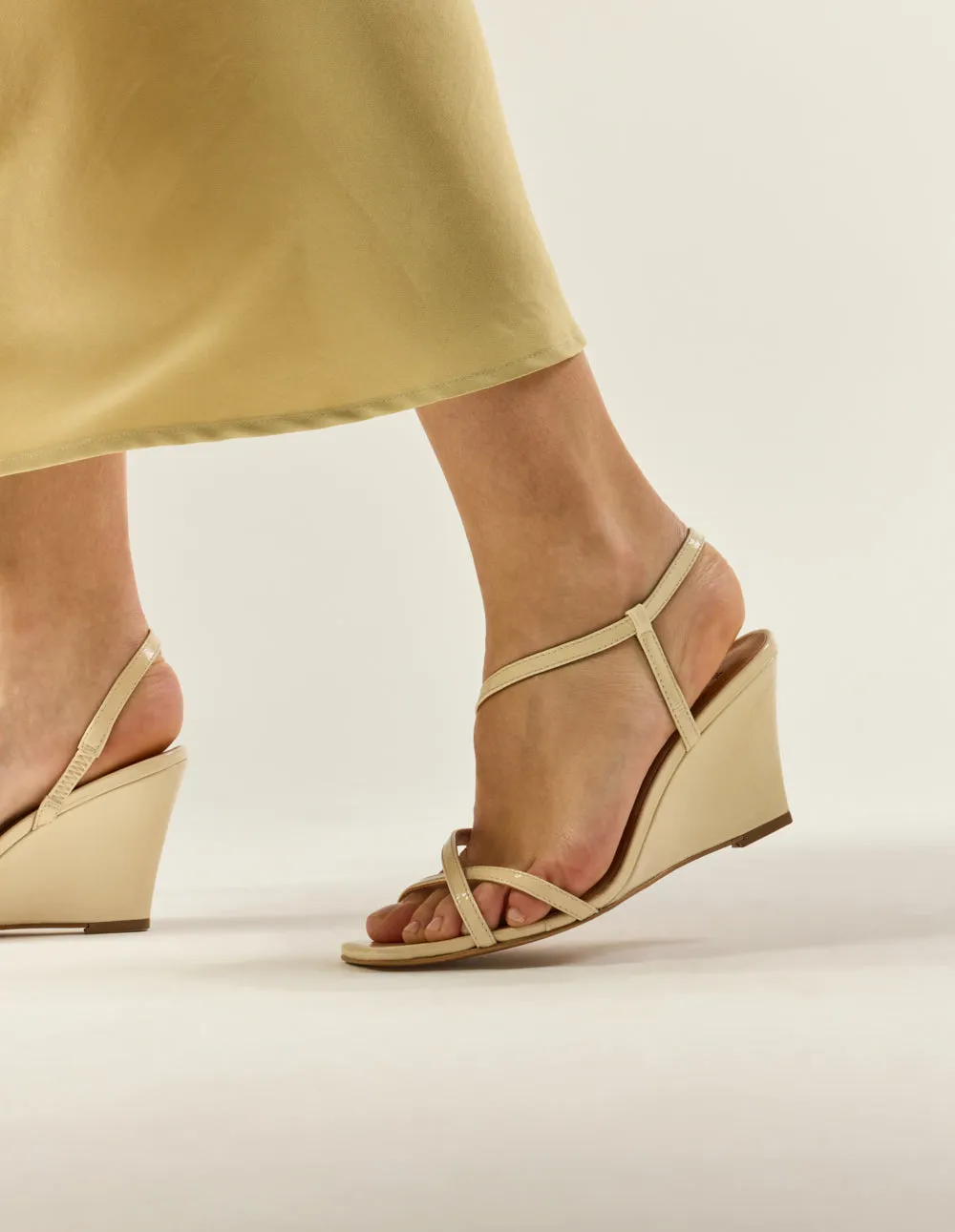 Hono Heeled sandals - Ecru Pleated Leather