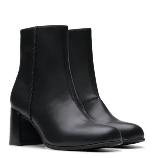 Keirsta Faye Boots In Black
