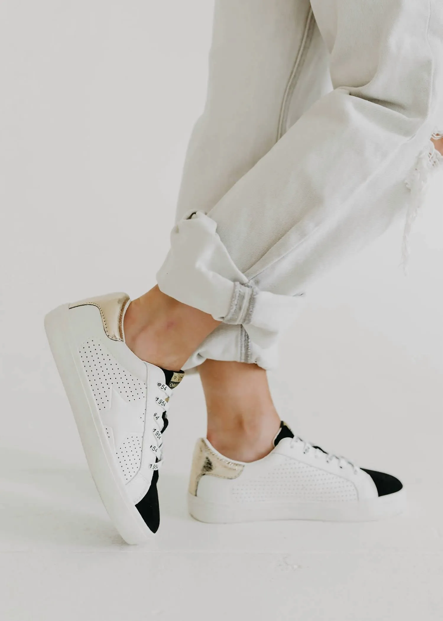 Khloe Sneaker In Black/white