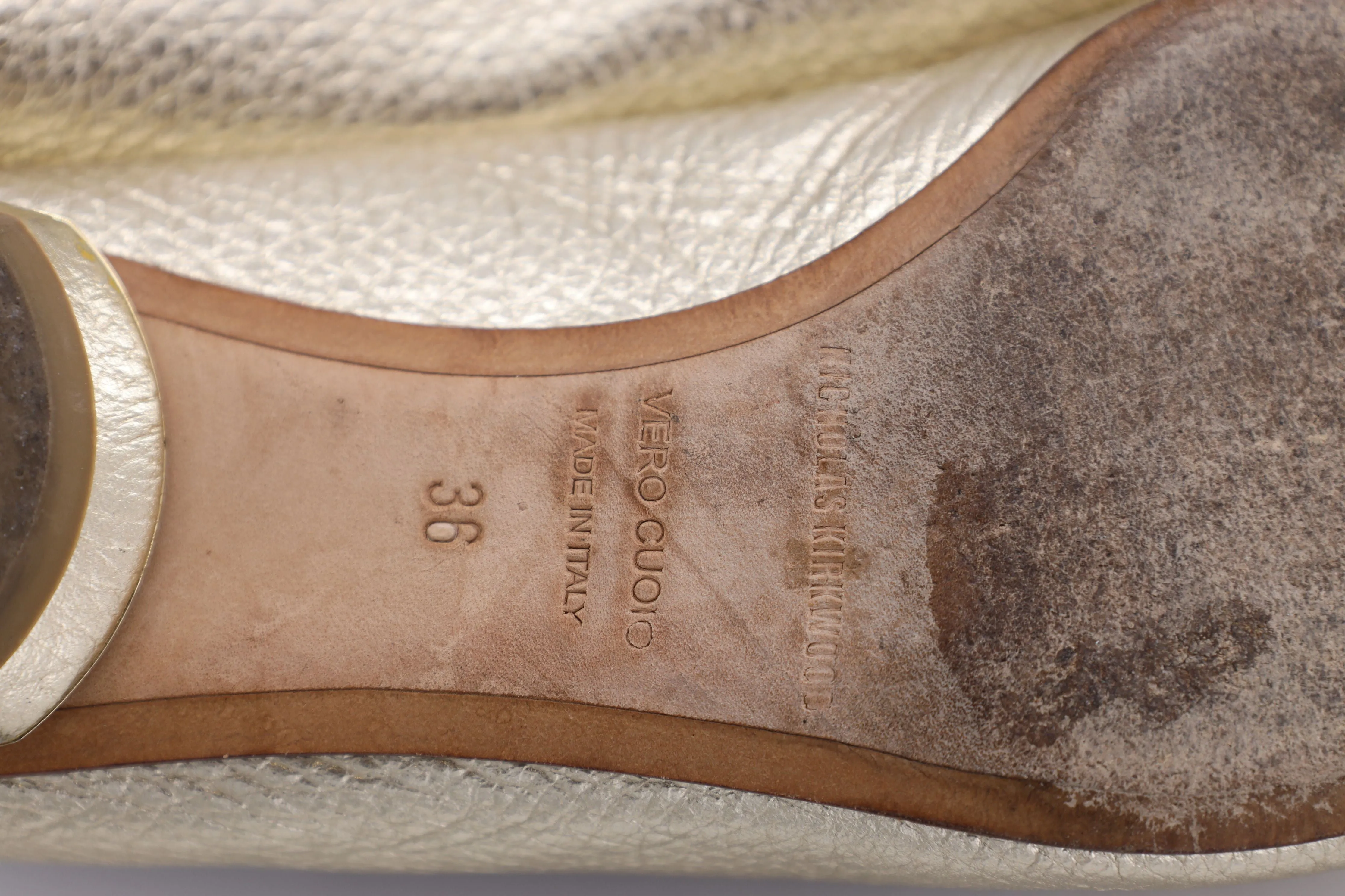 Nicholas Kirkwood Beya Metallic Loafers in Gold Leather