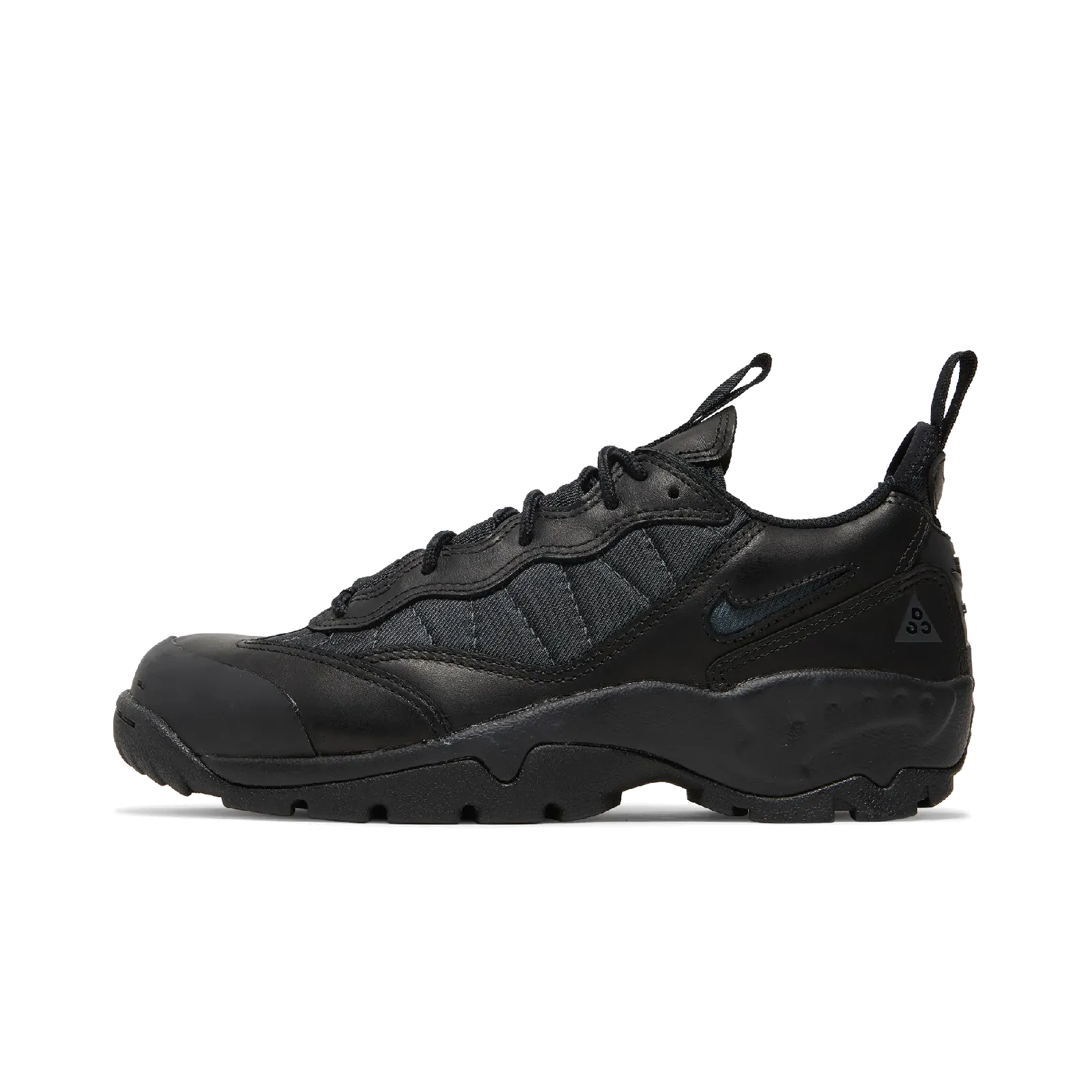 Nike ACG Air Mada Low Triple Black