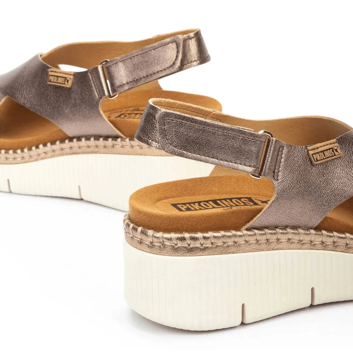 Pikolinos Women's Gomera Stone Metallic Leather