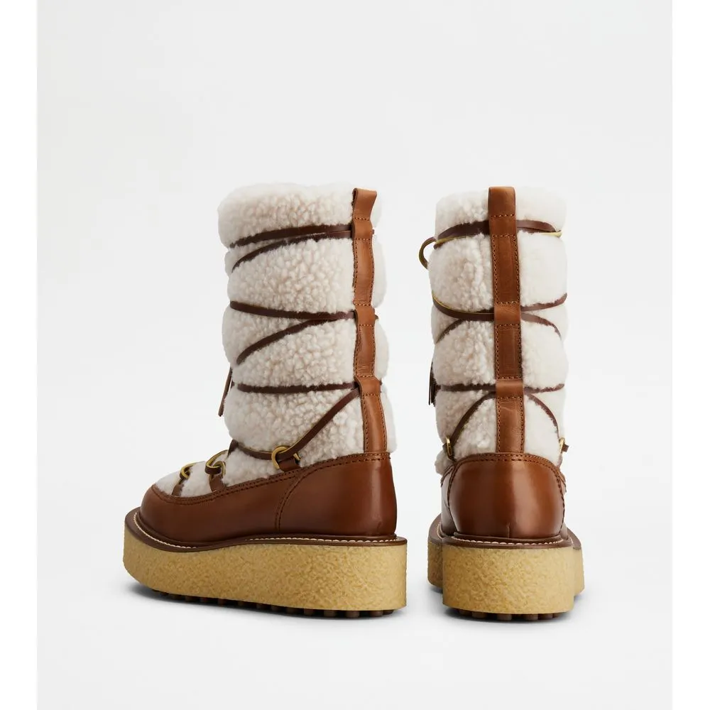 Platform Ankle Boots in Leather and Wool
