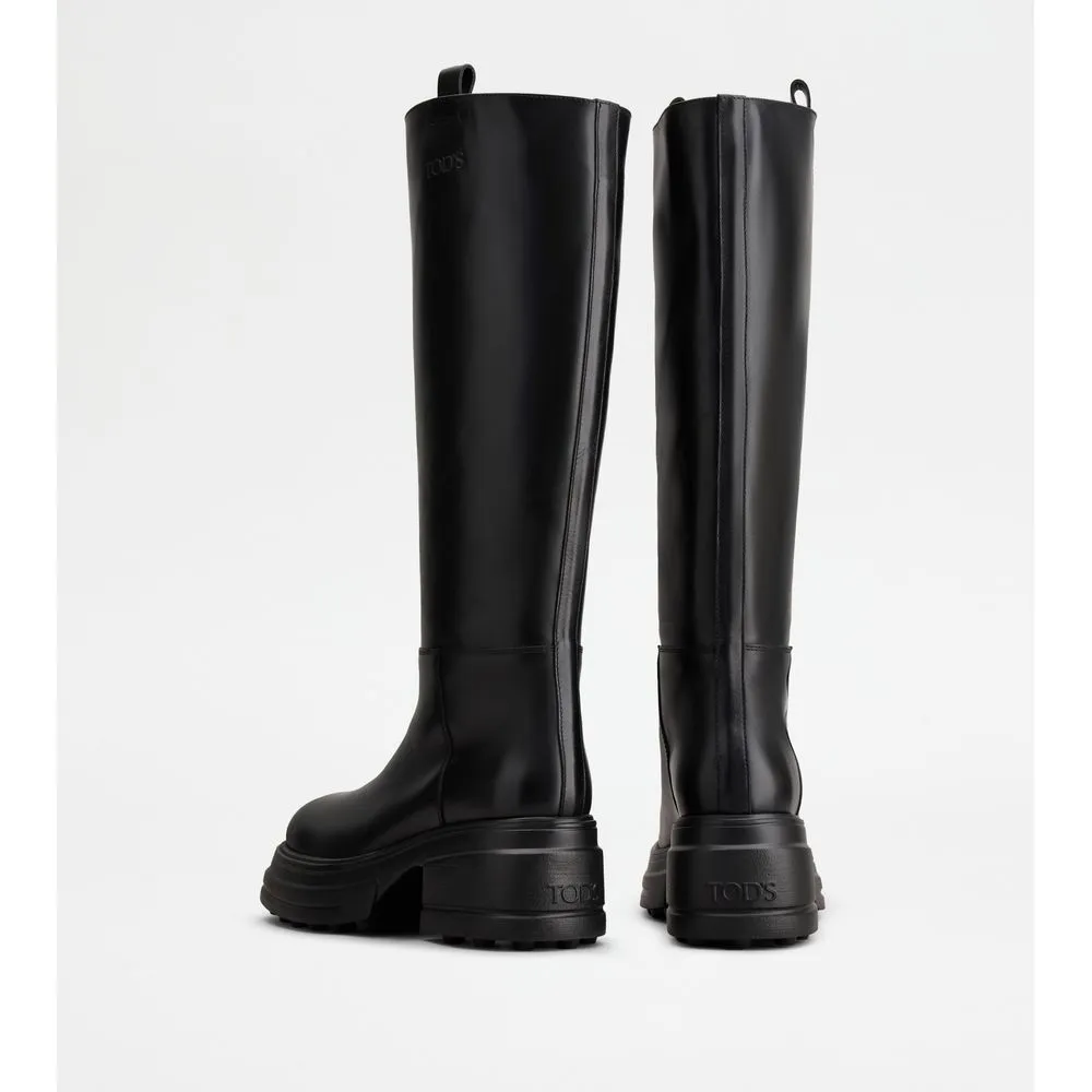 Platform Boots in Leather