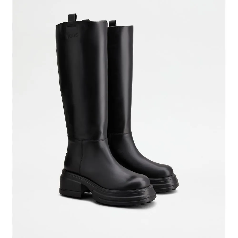 Platform Boots in Leather