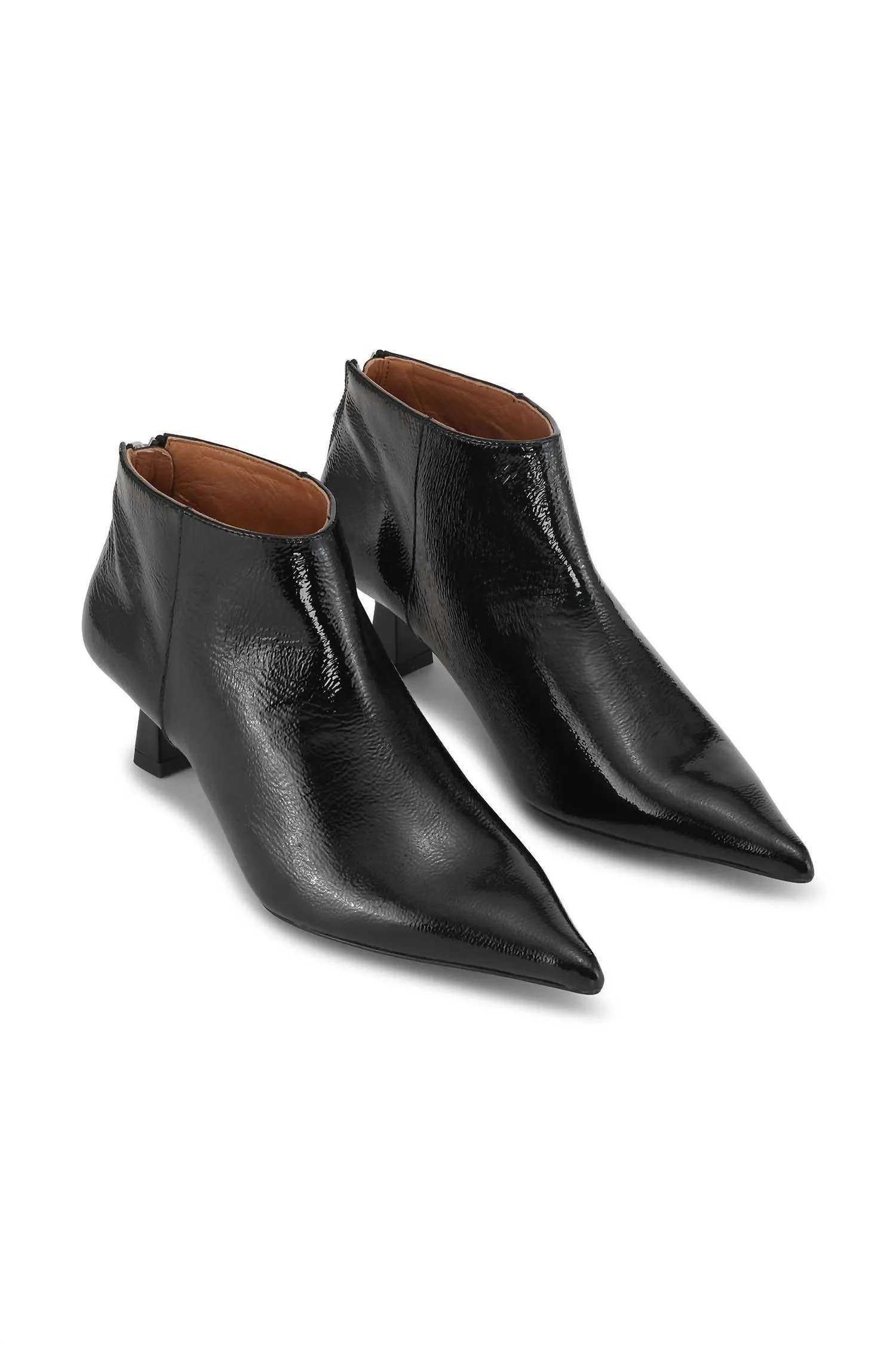 Pointy Crop Naplack Boots In Black