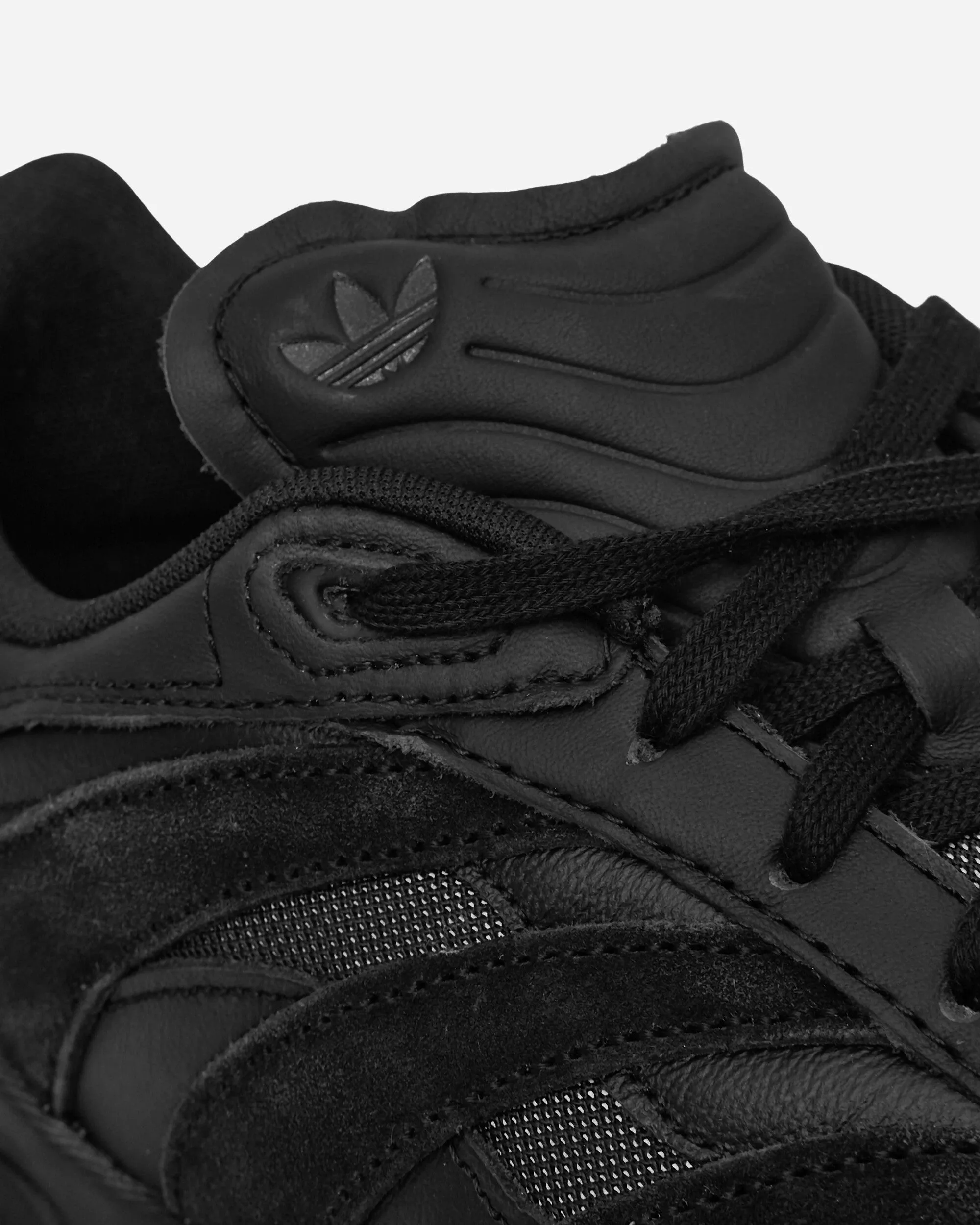 Predator Mundial Sneakers Core Black