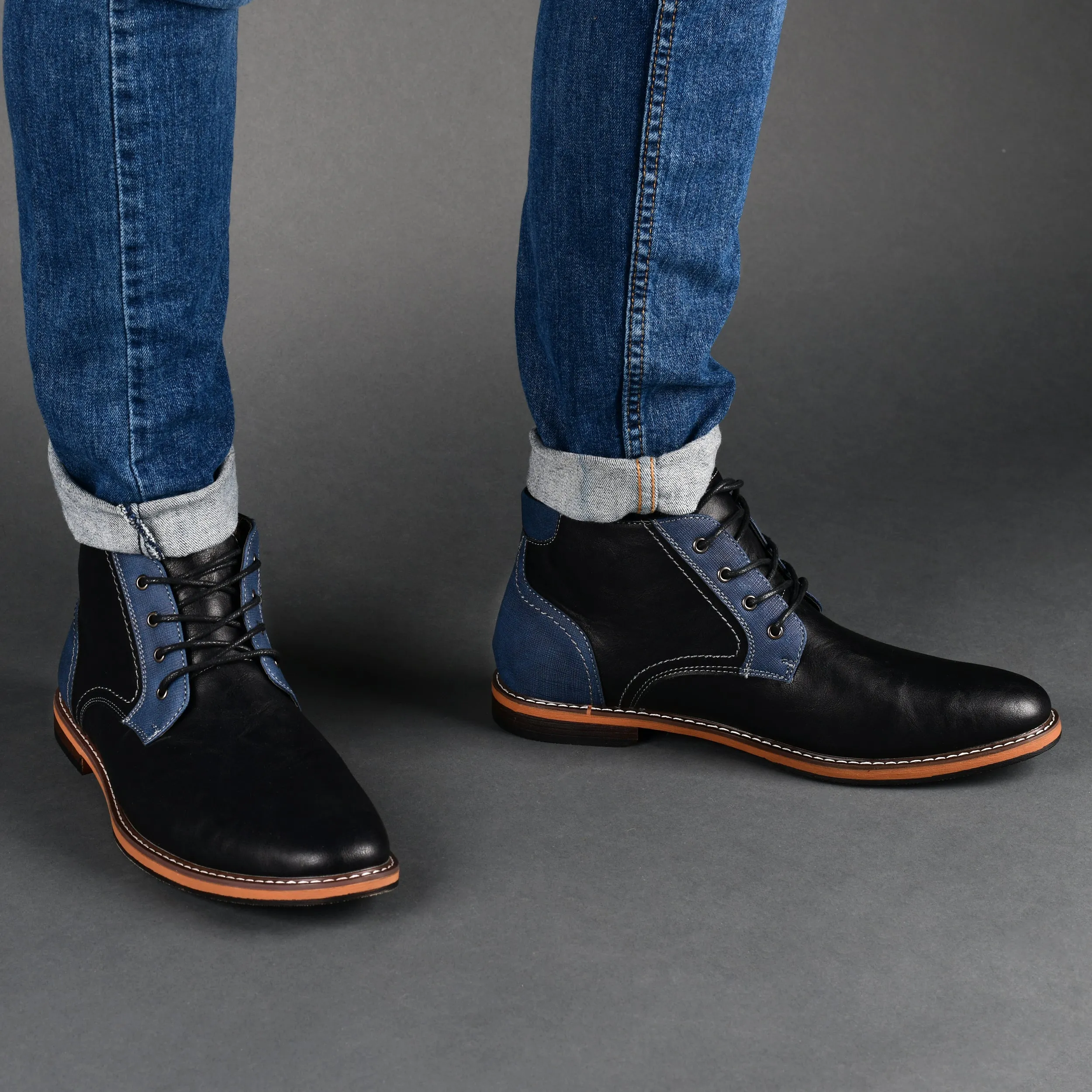 Vance Co. Franco Wide Width Plain Toe Chukka Boot