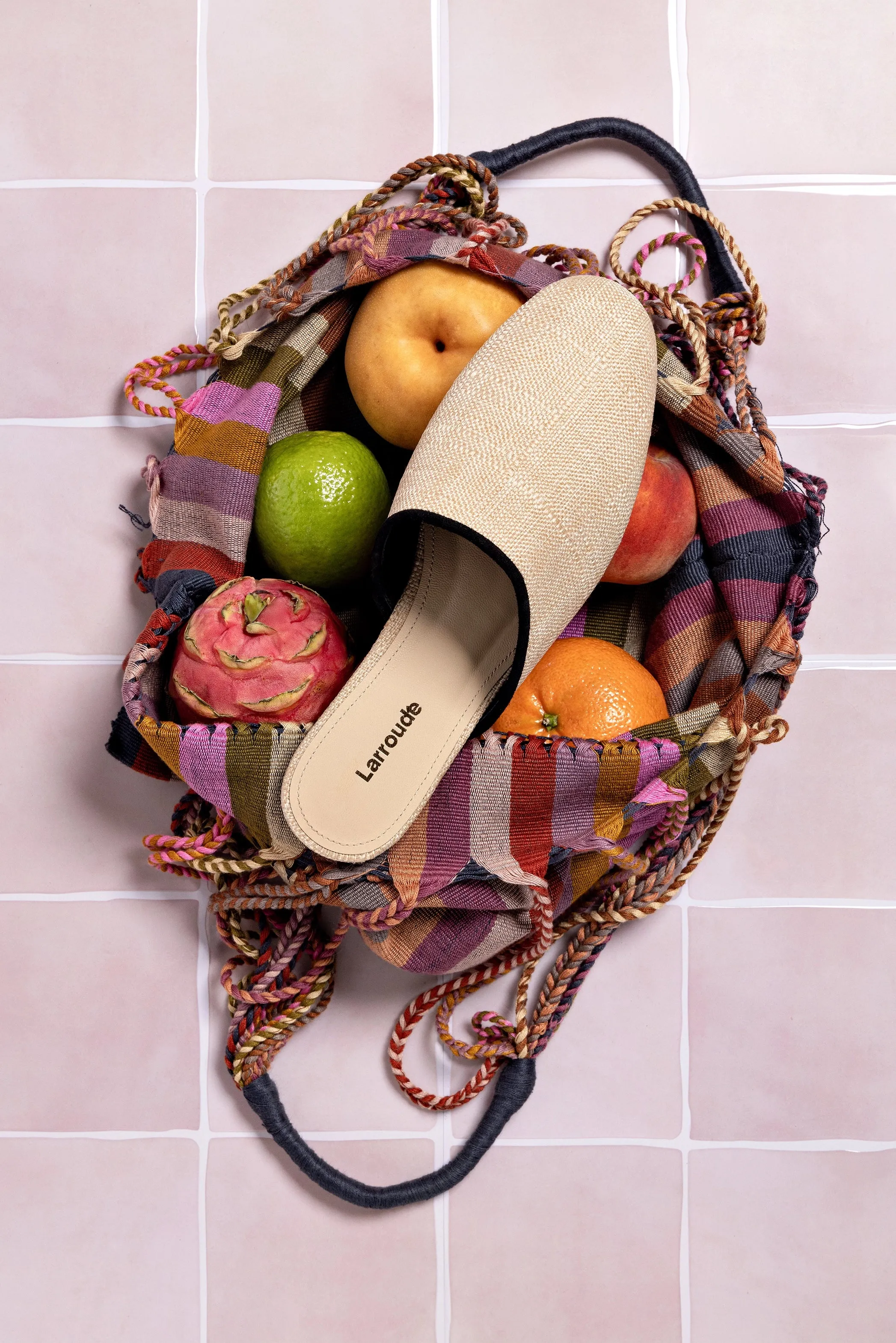 Venice Flat Mule In Beige Raffia and Black Trimming