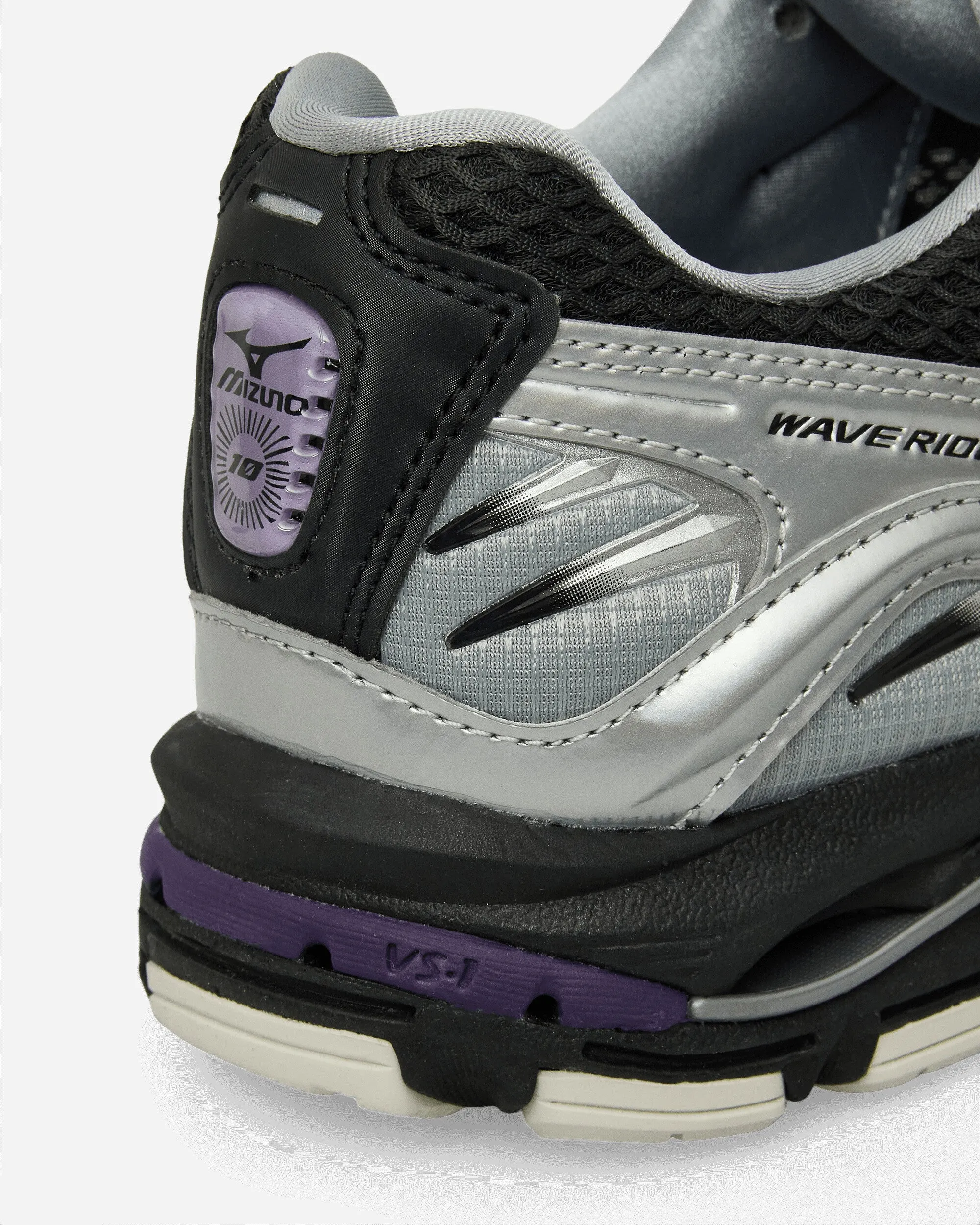 Wave Rider 10 Millennium Sneakers Black / Silver / Purple Haze