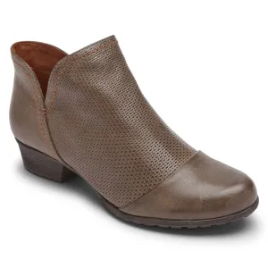 Women's Gratasha V-Cut Boots In Taupe