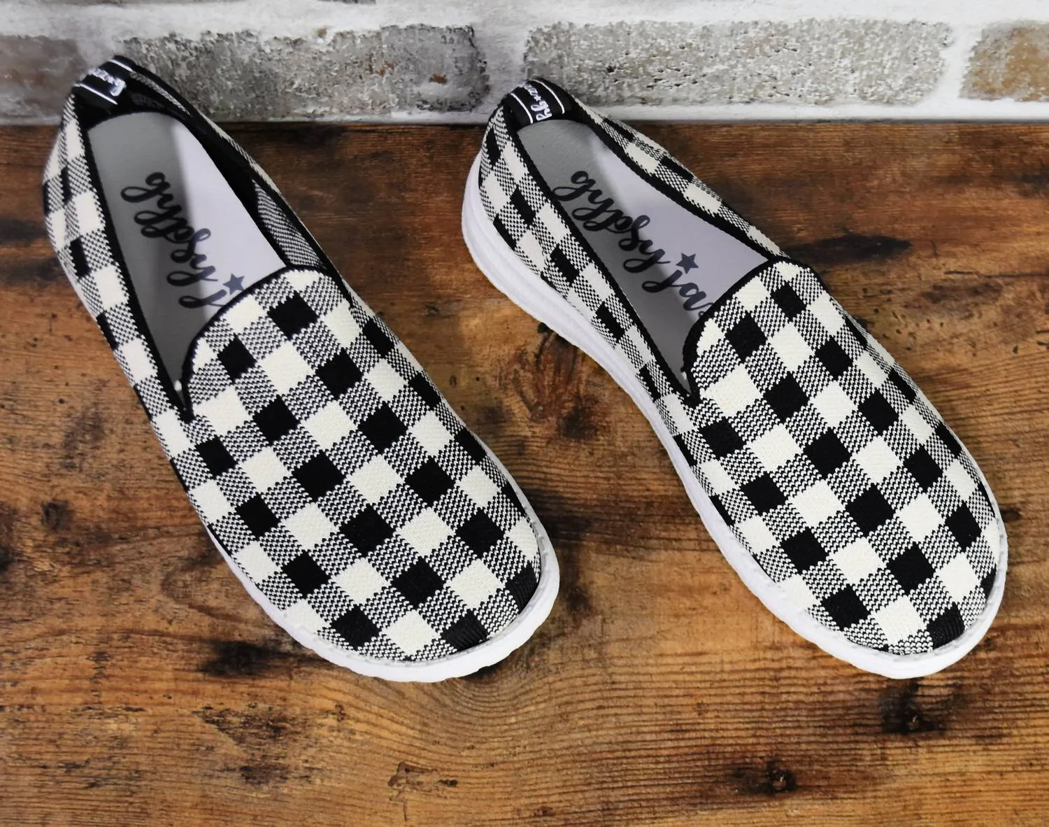Women's Gypsy Jazz Swift Slip-Ons In White And Black