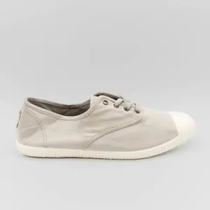 Women's Inglesa Tintada Puntera Sneaker In Beige